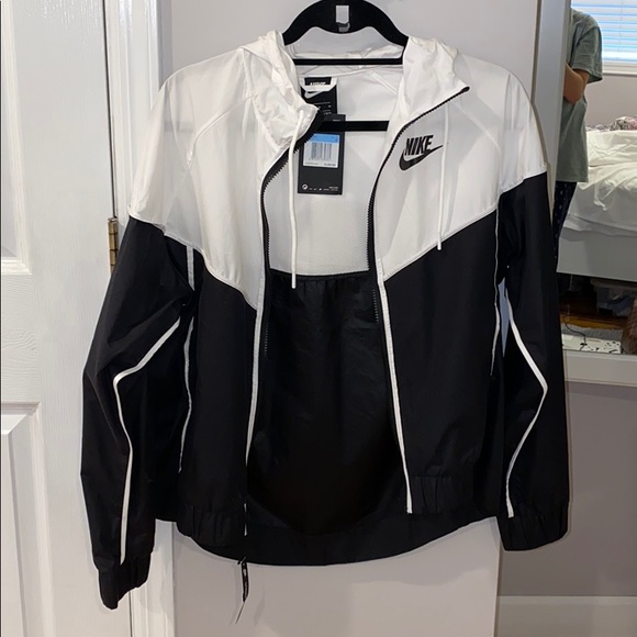 Nike Jackets & Blazers - Nike Windbreaker